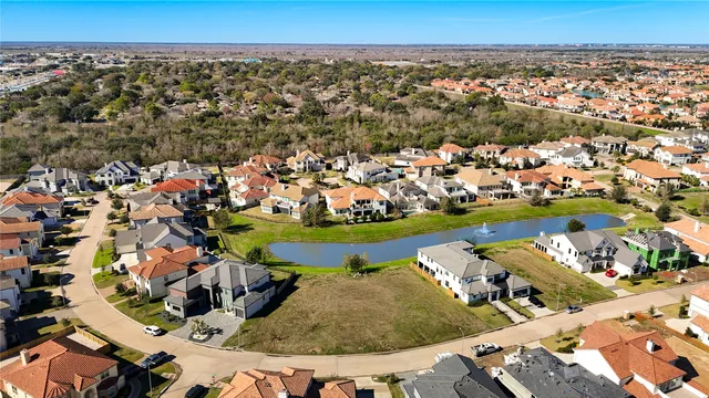 a view of a basketball court