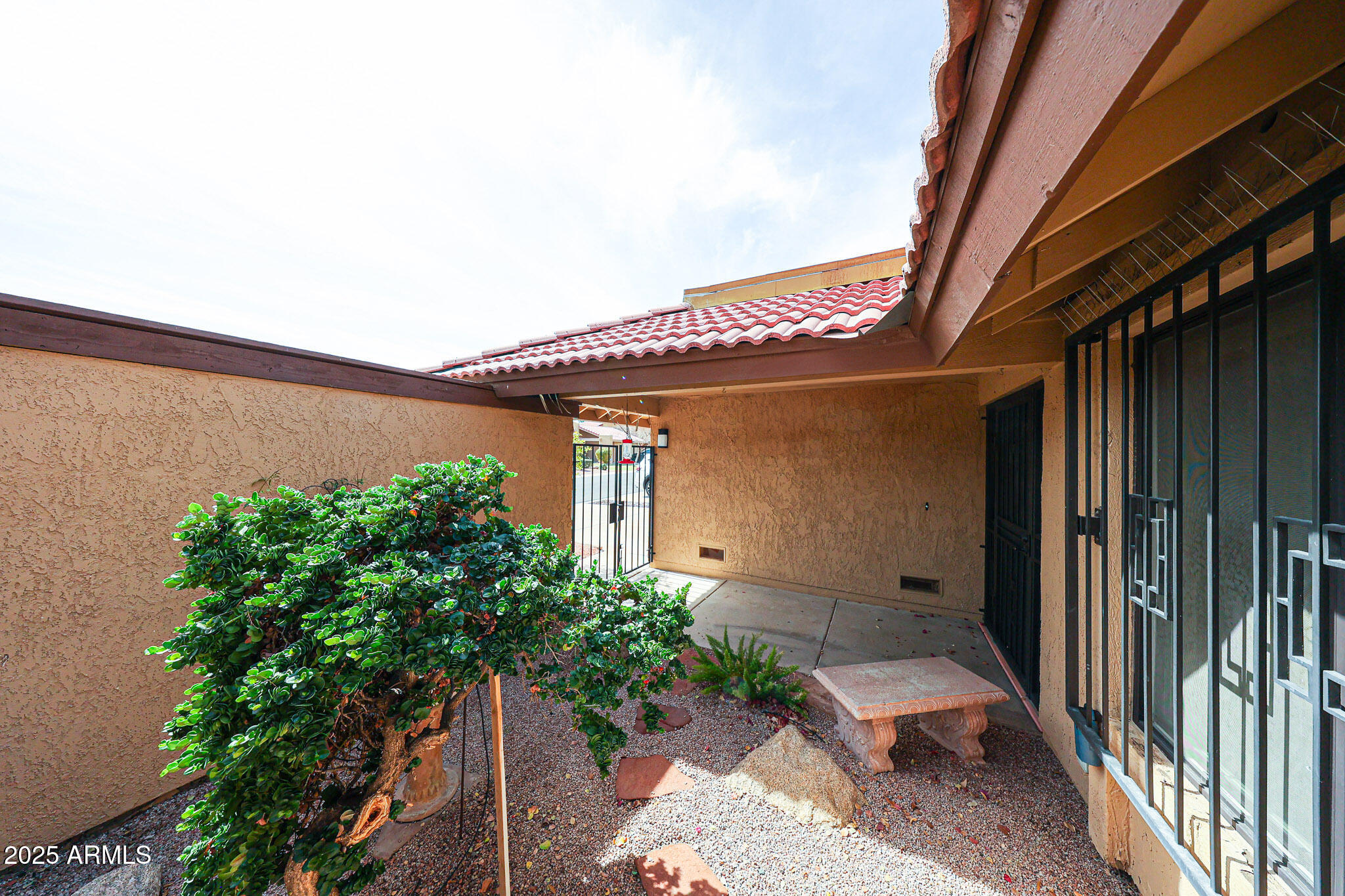 4916 East Hopi Street Phoenix, AZ 85044 - Photo 3 of 27 Couurtyard