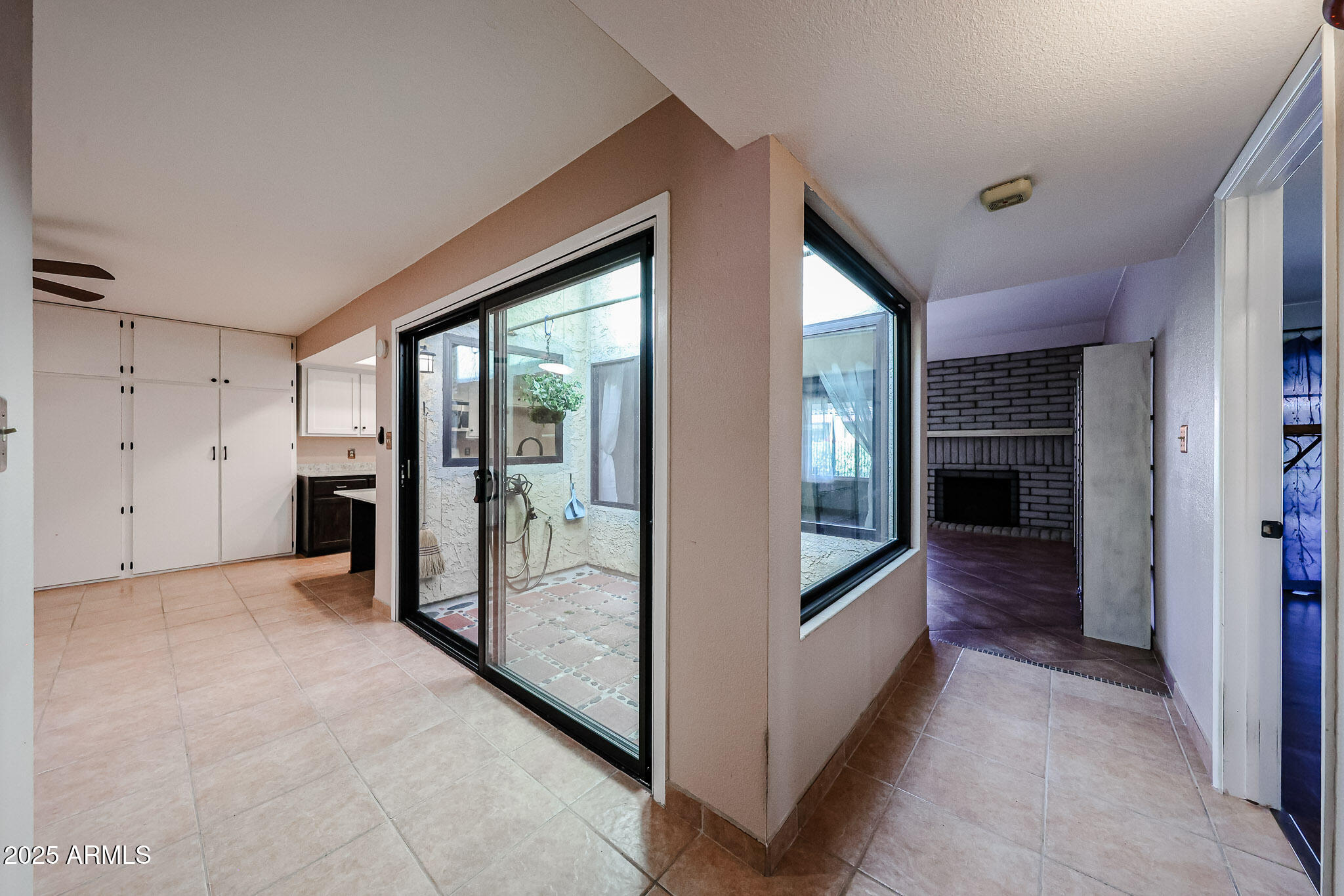 4916 East Hopi Street Phoenix, AZ 85044 - Photo 8 of 27 Atrium