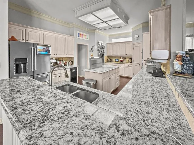 $3,950 | 3405 Snidow Drive, Plano, TX 75025