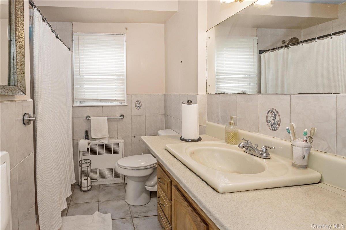 24 Harrison Avenue Hempstead, NY 11550 - Photo 9 of 21