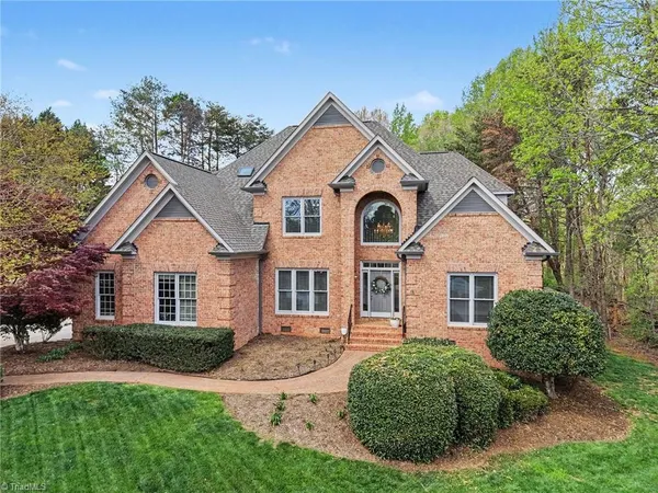 $750,000 | 3 Wildrose Court, Greensboro, NC 27410