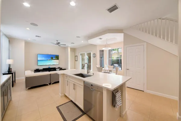 $4,995 | 6874 Houlton Circle, Lake Worth, FL 33467