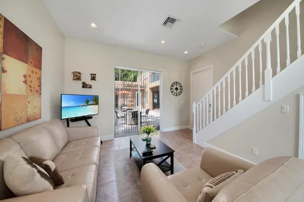 $4,995 | 6874 Houlton Circle, Lake Worth, FL 33467