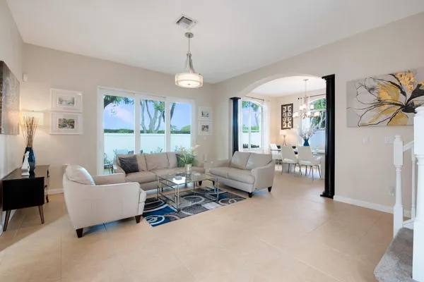 $4,995 | 6874 Houlton Circle, Lake Worth, FL 33467