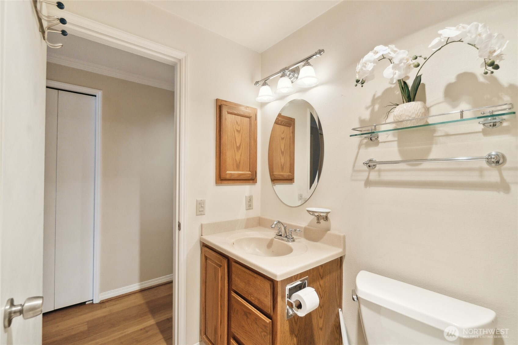4222 Beach Drive Southwest, Unit 202 Seattle, WA 98116 - Photo 13 of 31