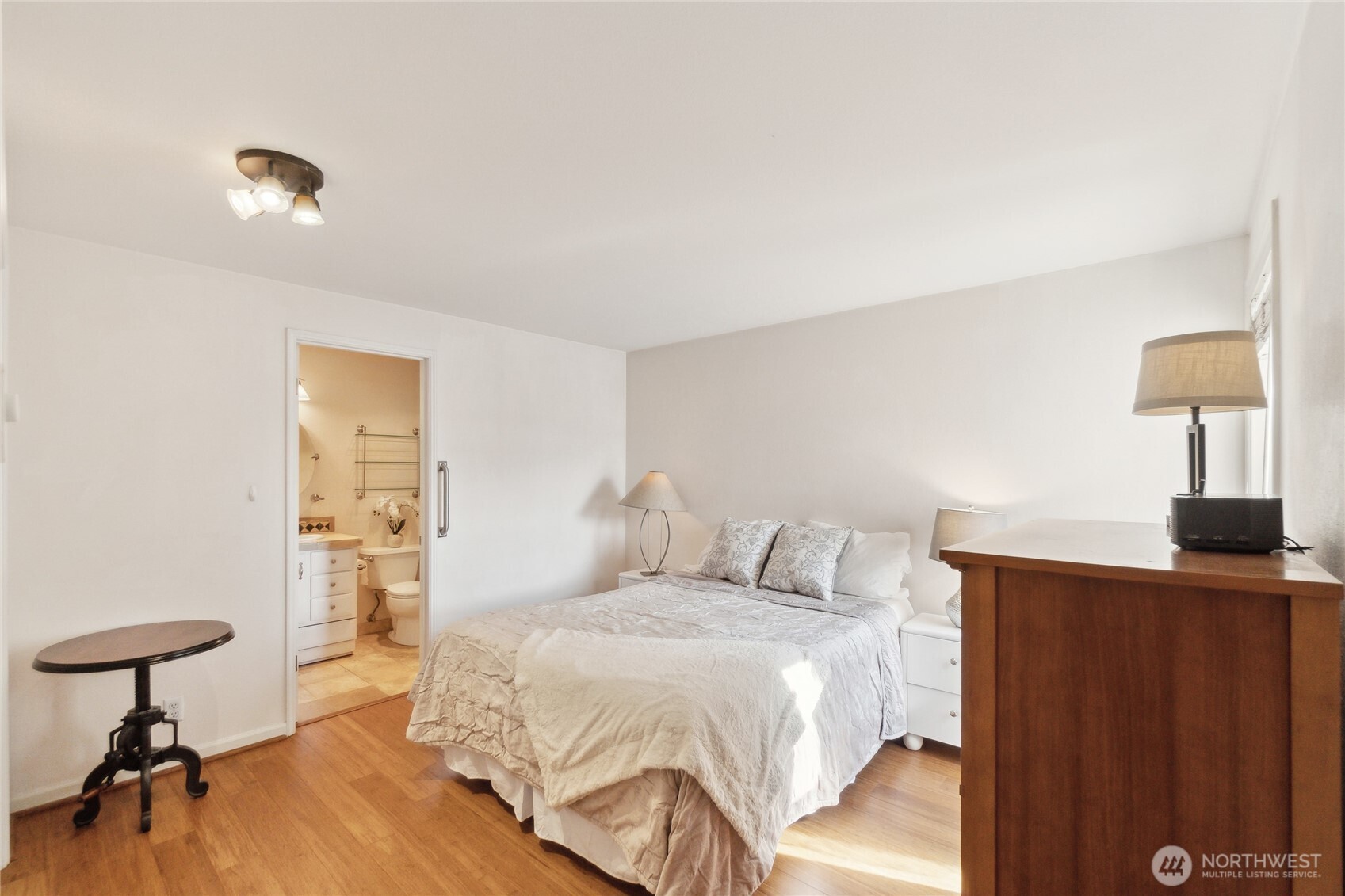 4222 Beach Drive Southwest, Unit 202 Seattle, WA 98116 - Photo 16 of 31