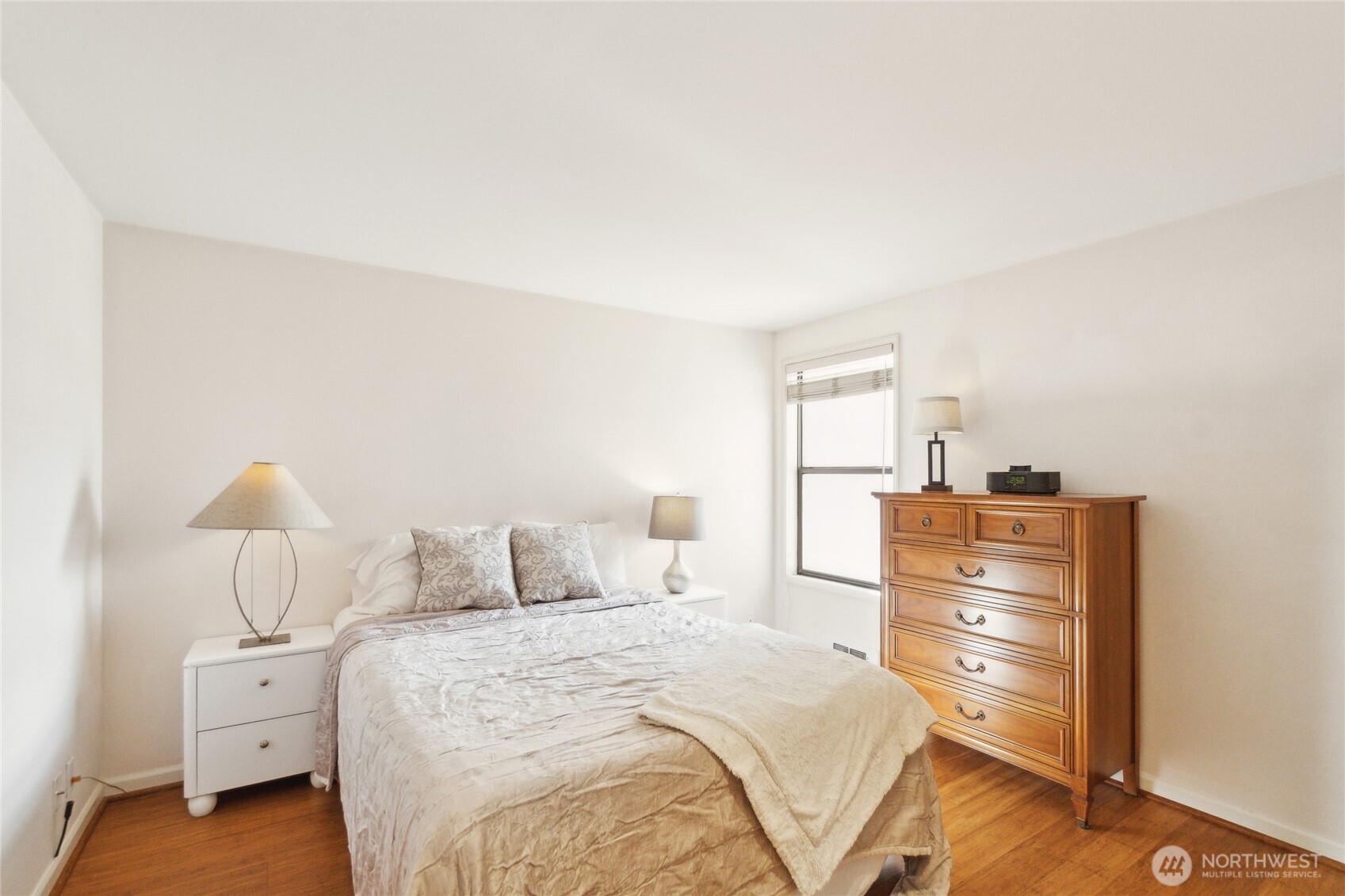 4222 Beach Drive Southwest, Unit 202 Seattle, WA 98116 - Photo 18 of 31
