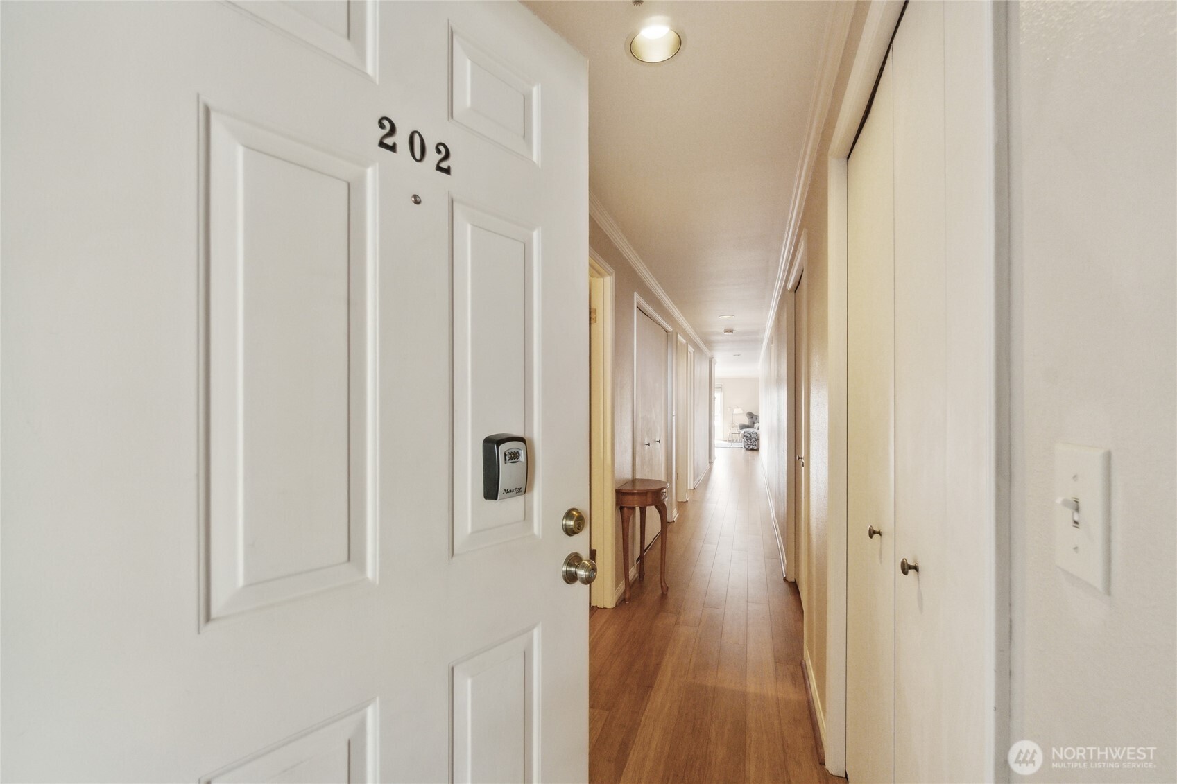 4222 Beach Drive Southwest, Unit 202 Seattle, WA 98116 - Photo 2 of 31