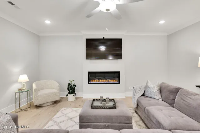 $384,900 | 7402 Springwater Drive, Wilmington, NC 28411