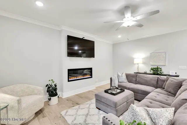 $384,900 | 7402 Springwater Drive, Wilmington, NC 28411