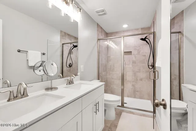 $384,900 | 7402 Springwater Drive, Wilmington, NC 28411