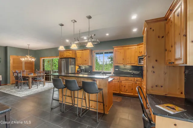 $2,800,000 | 778 B Street, Sandpoint, ID 83864