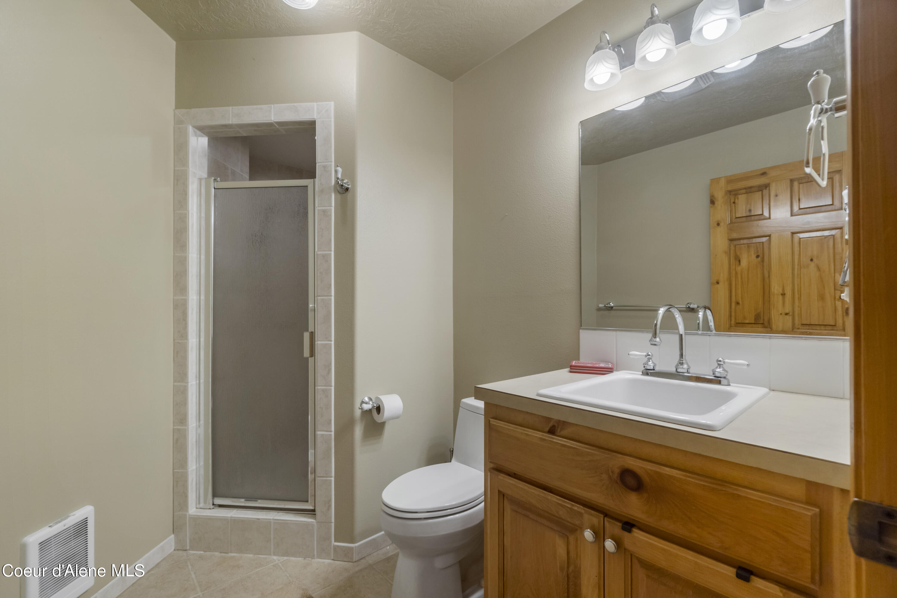 778 B Street Sandpoint, ID 83864 - Photo 35 of 62 778-B-St-1982