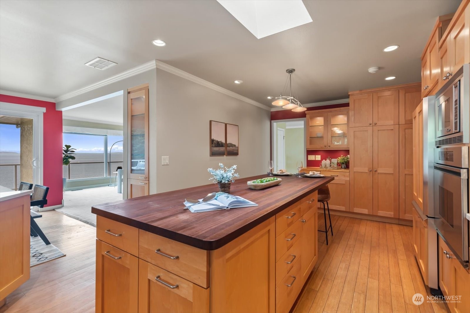 17702 Talbot Road Edmonds, WA 98026 - Photo 18 of 40 Gallery Image 18
