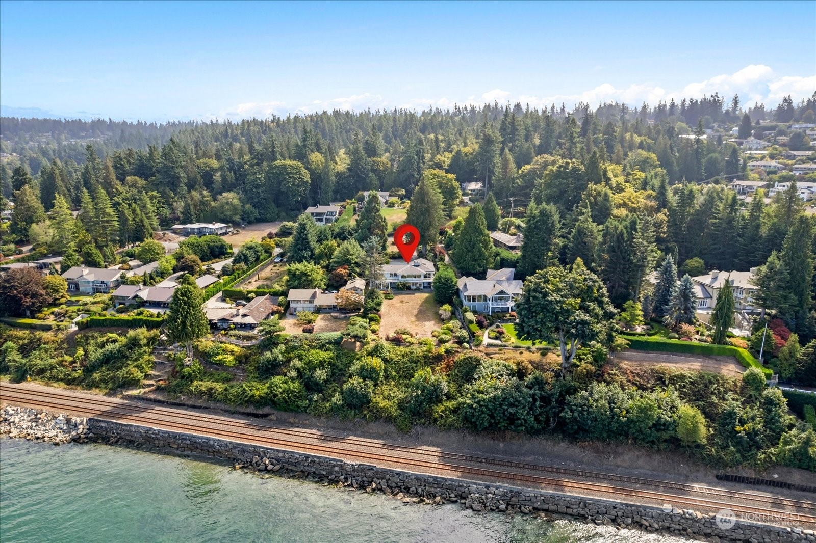 17702 Talbot Road Edmonds, WA 98026 - Photo 3 of 40 Gallery Image 3