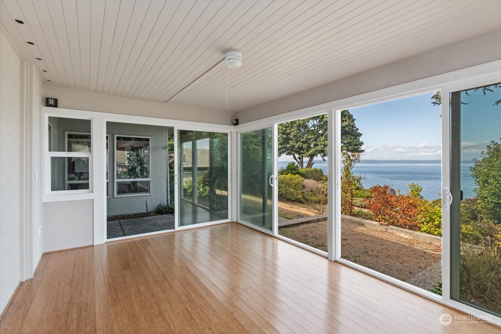 17702 Talbot Road Edmonds, WA 98026 - Photo 37 of 40 Gallery Image 37