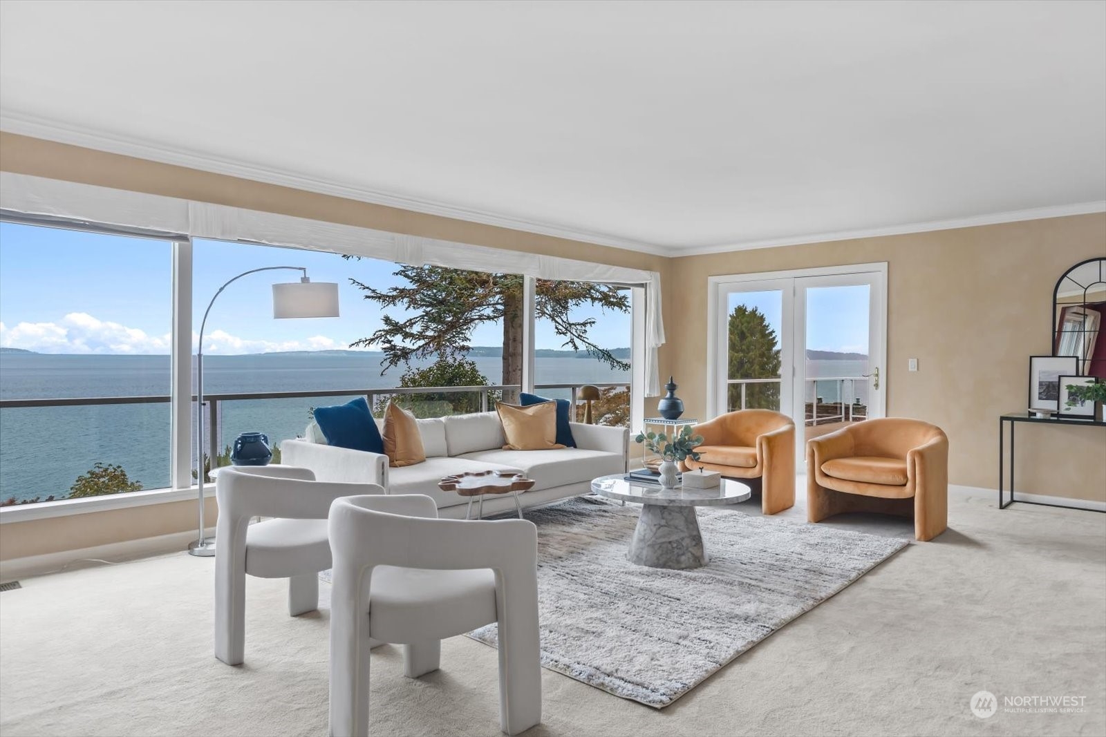 17702 Talbot Road Edmonds, WA 98026 - Photo 9 of 40 Gallery Image 9