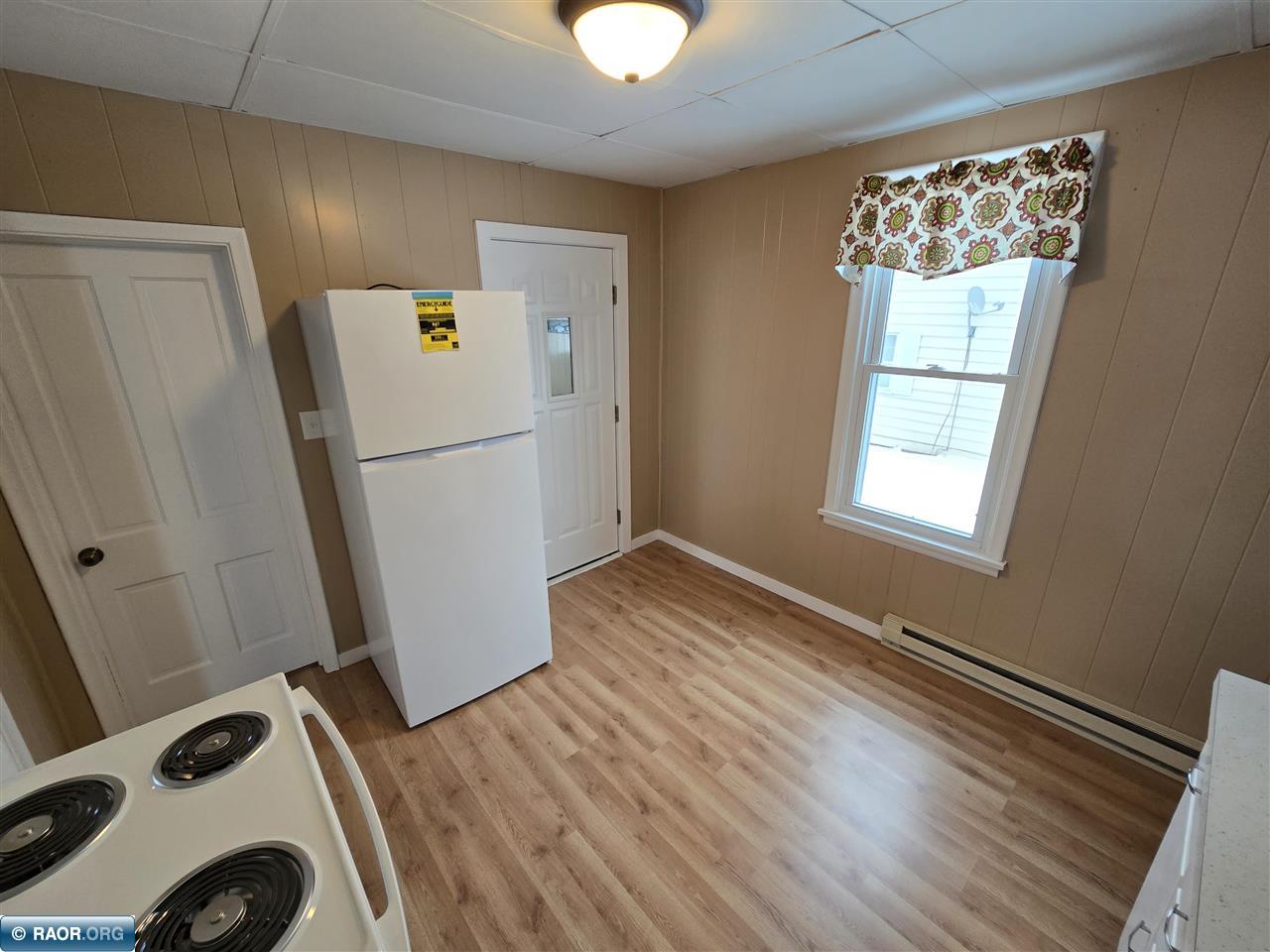 214 5th Street Northwest Chisholm, MN 55719 - Photo 16 of 29