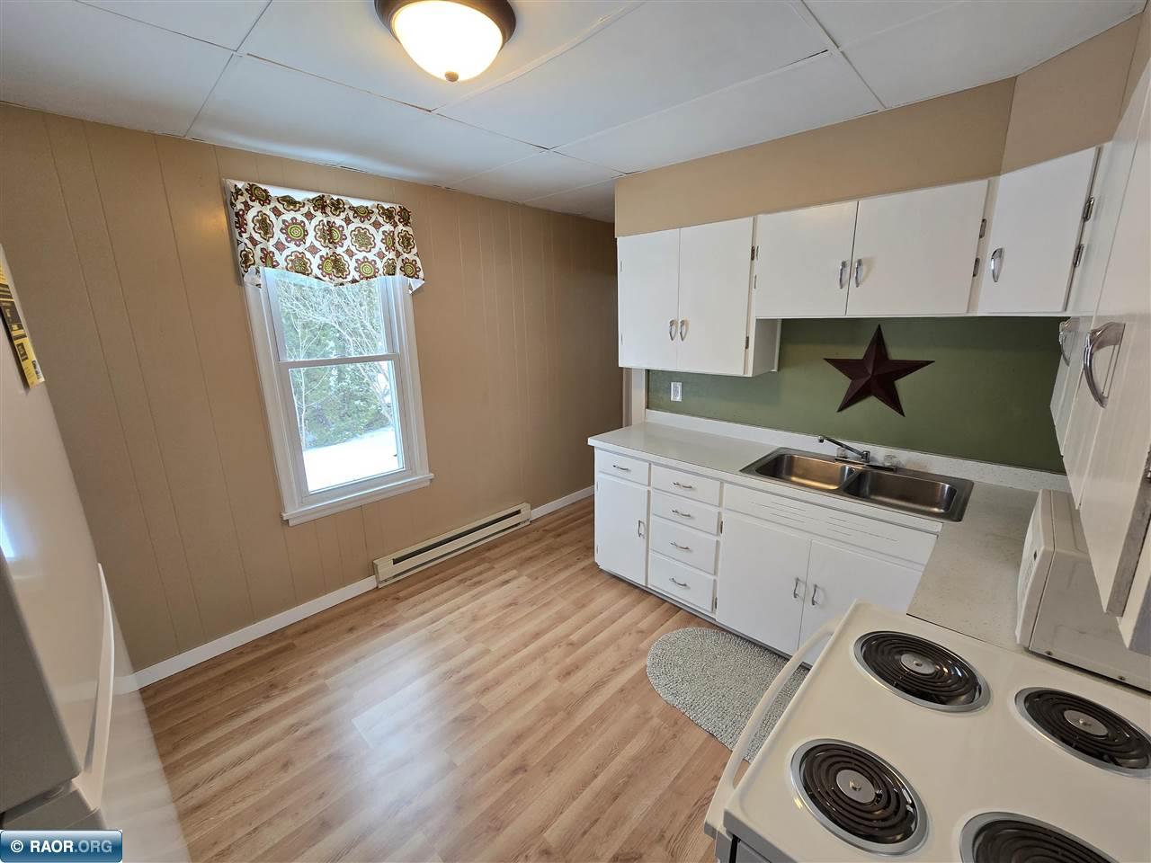 214 5th Street Northwest Chisholm, MN 55719 - Photo 17 of 29