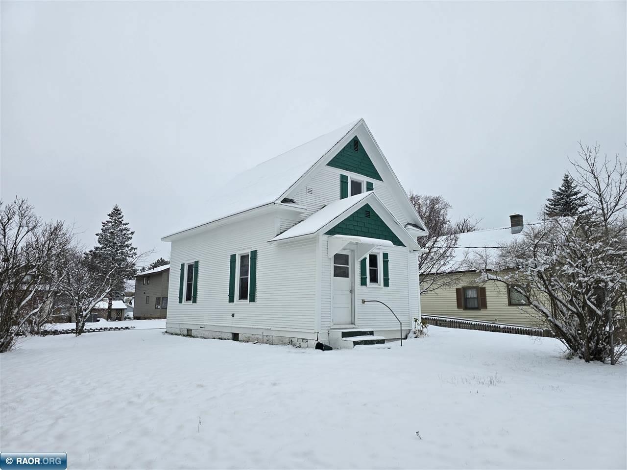 214 5th Street Northwest Chisholm, MN 55719 - Photo 5 of 29