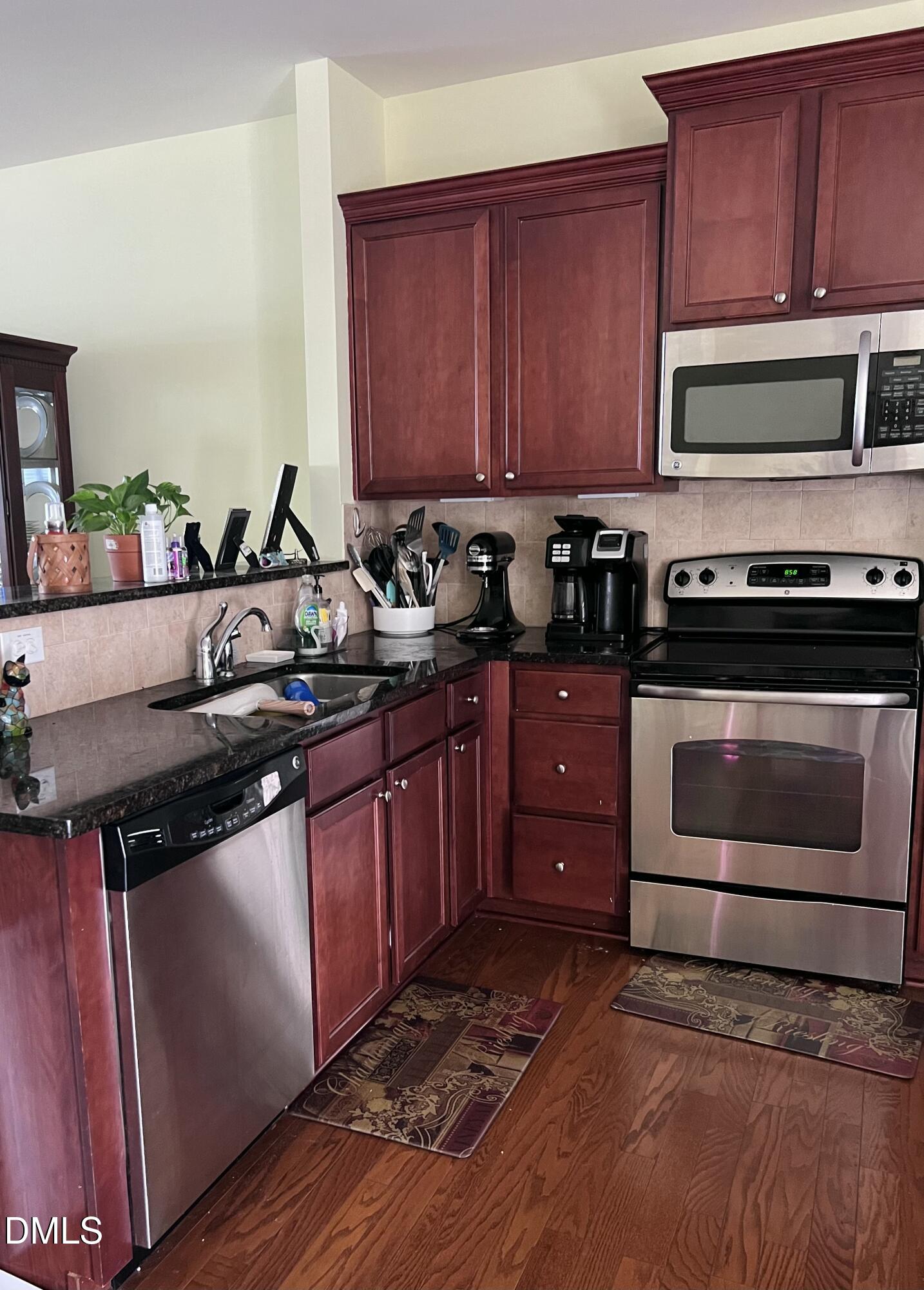 1331 Still Monument Way Raleigh, NC 27603 - Photo 7 of 37 Kitchen