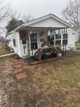 $35,000 | 215 Missouri Street, Atwood, IL 61913