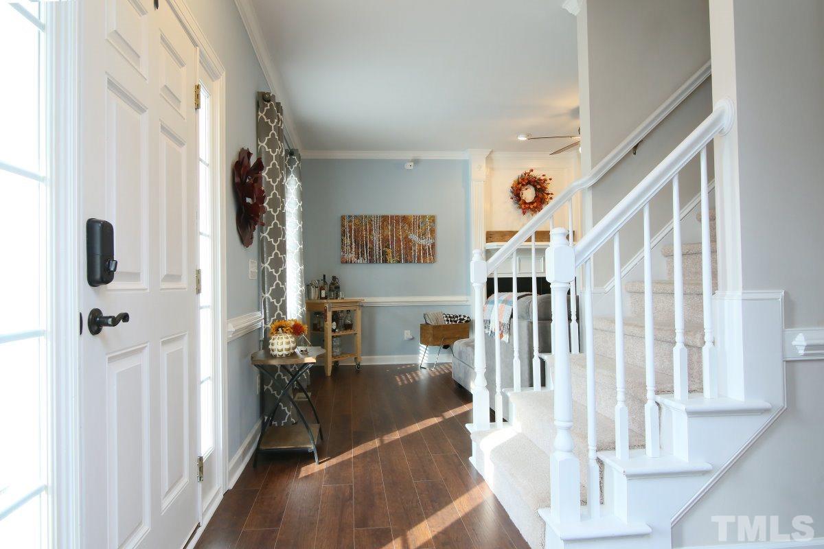 9212 Pennythorne Court Raleigh, NC 27615 - Photo 7 of 25 a view of a living room