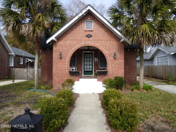 $2,200 | 2671 College Street, Jacksonville, FL 32204