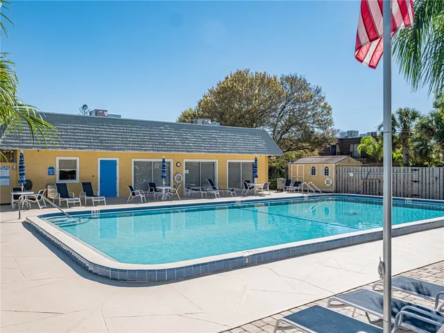 $189,000 | 1170 6th Avenue, Unit 32D, Vero Beach, FL 32960