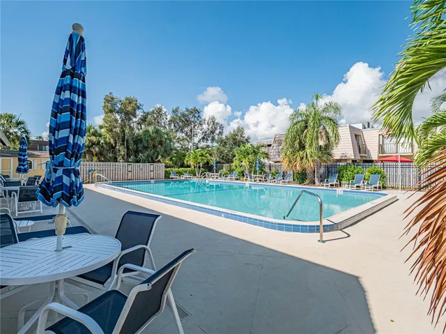 $189,000 | 1170 6th Avenue, Unit 32D, Vero Beach, FL 32960