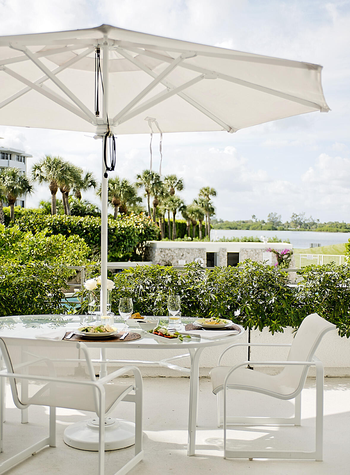 2760 South Ocean Boulevard, Unit 116 Palm Beach, FL 33480 - Photo 16 of 61 Patio