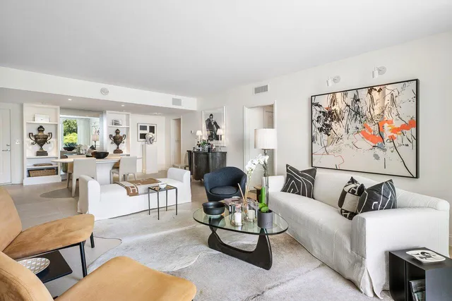 $1,760,000 | 2760 South Ocean Boulevard, Unit 116, Palm Beach, FL 33480