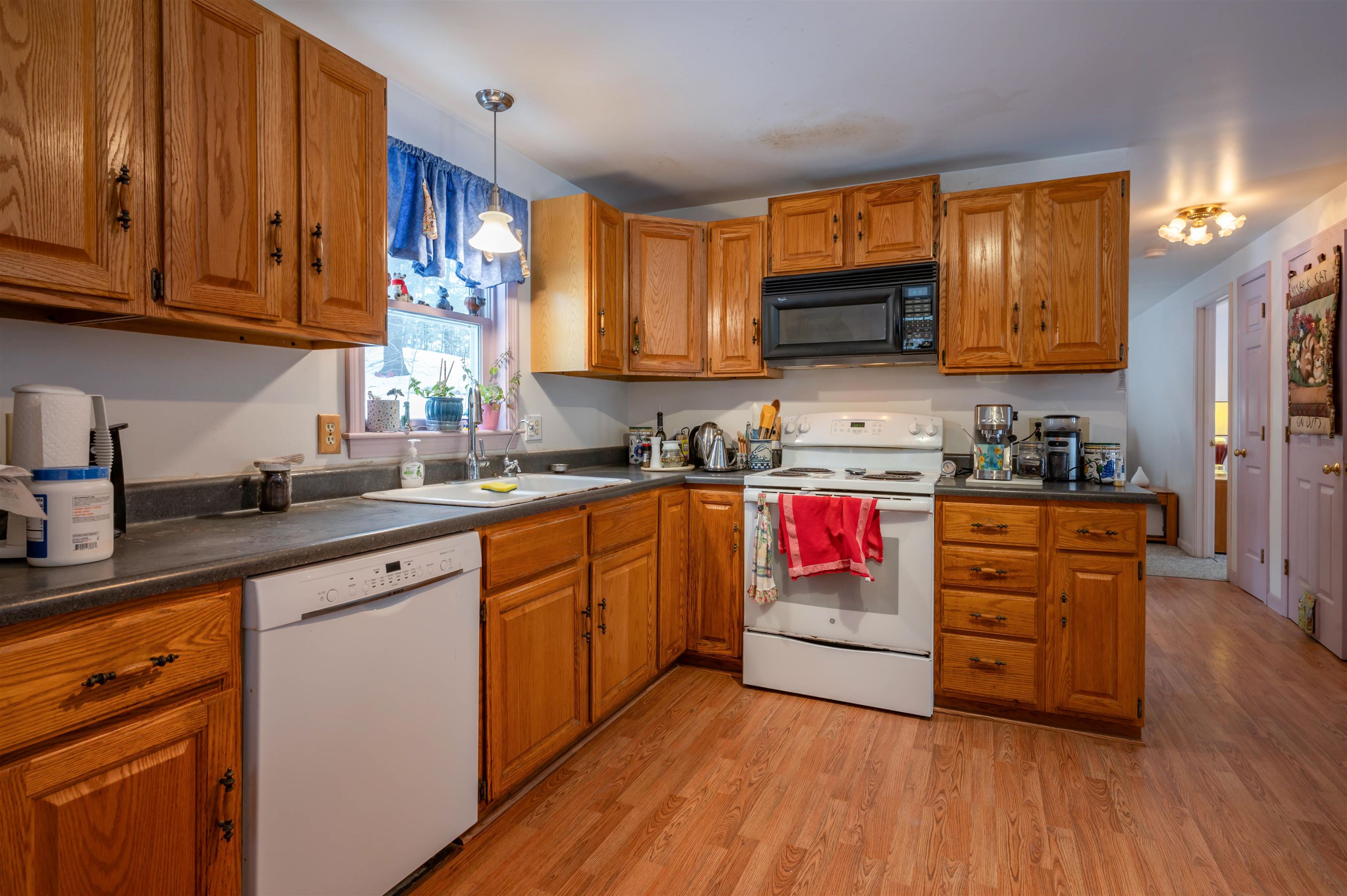 248 Cooper Hill Road Nottingham, NH 03290 - Photo 16 of 30 Gallery Image 16