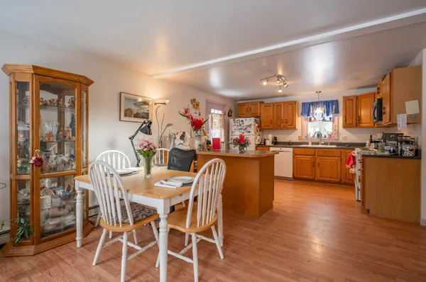 $425,000 | 248 Cooper Hill Road, Nottingham, NH 03290