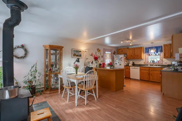 $425,000 | 248 Cooper Hill Road, Nottingham, NH 03290