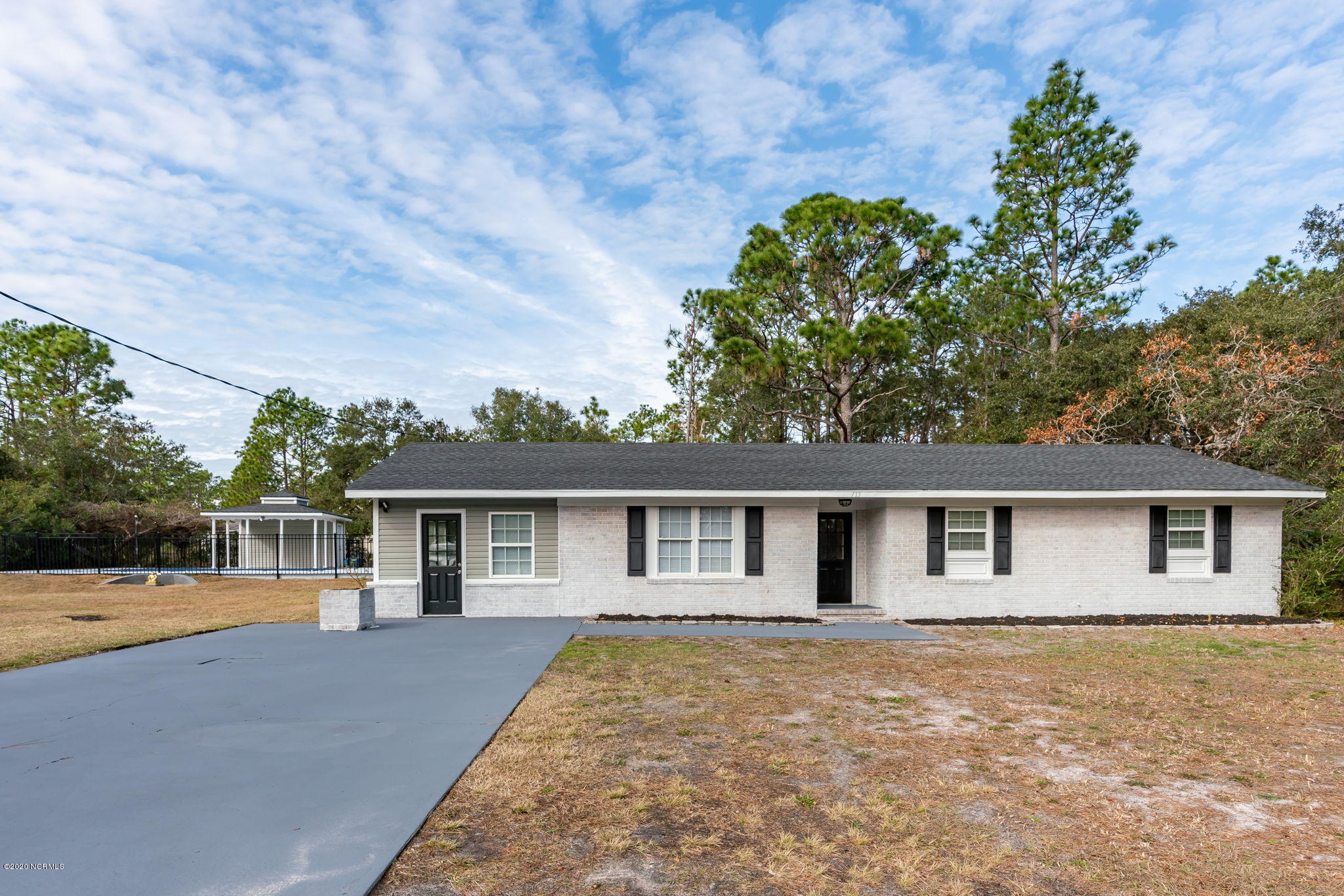715 East Boiling Spring Road Southport, NC 28461 - Photo 2 of 35 front1