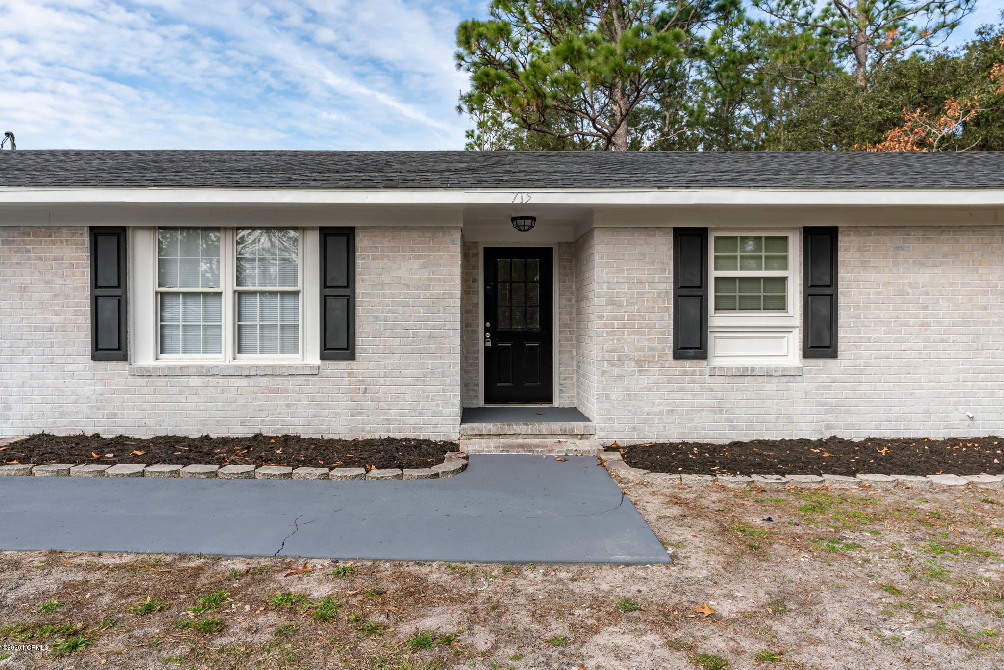 715 East Boiling Spring Road Southport, NC 28461 - Photo 3 of 35 front