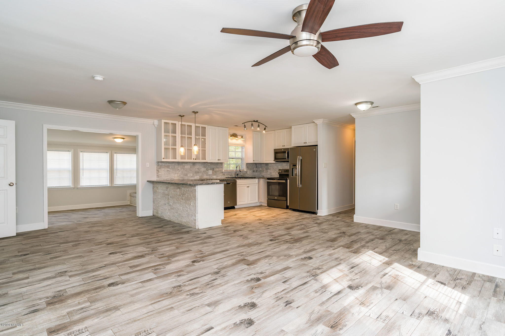 715 East Boiling Spring Road Southport, NC 28461 - Photo 5 of 35 715+e.+Boiling+spring+rd+Southport-27-we