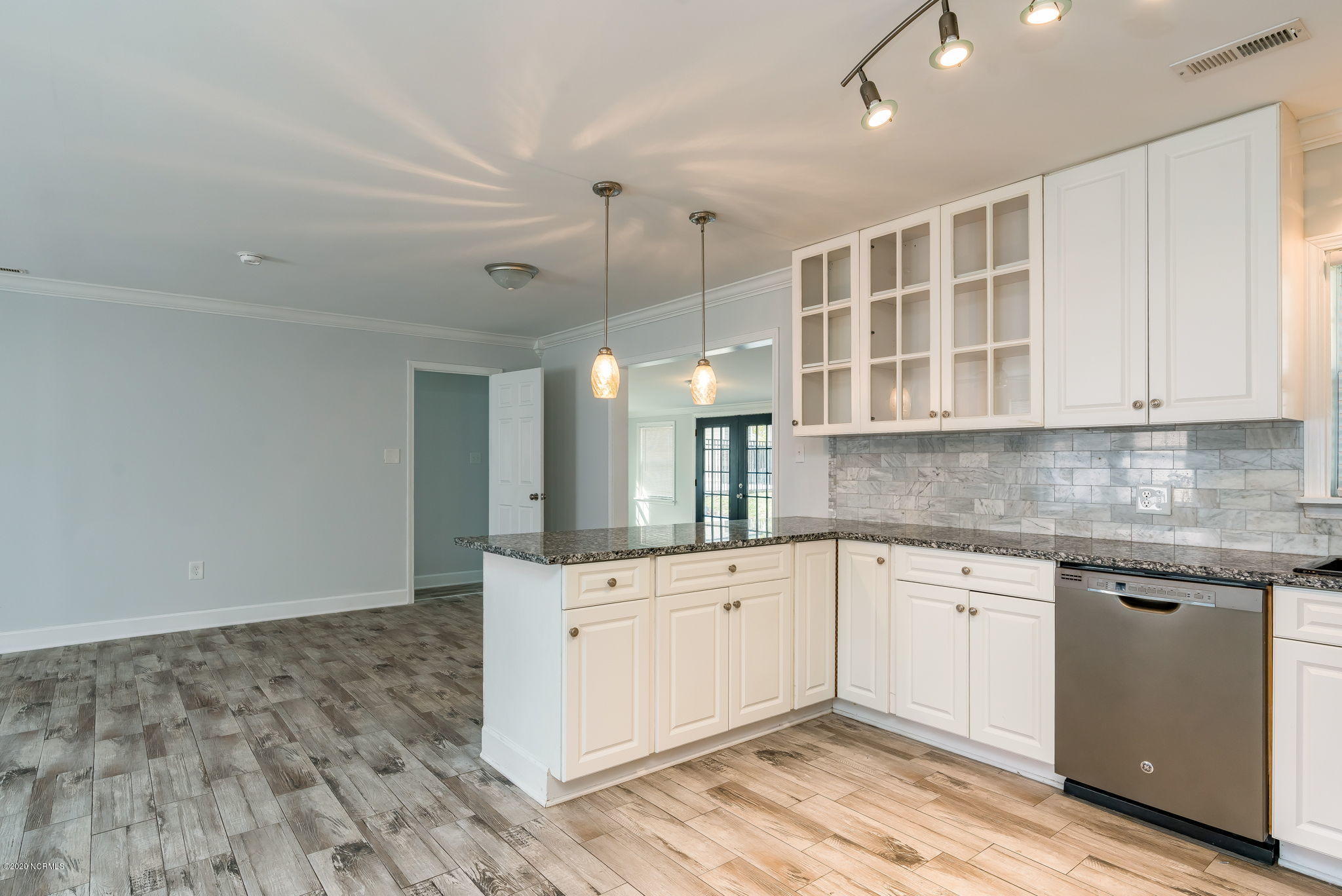 715 East Boiling Spring Road Southport, NC 28461 - Photo 8 of 35 715+e.+Boiling+spring+rd+Southport-29-we