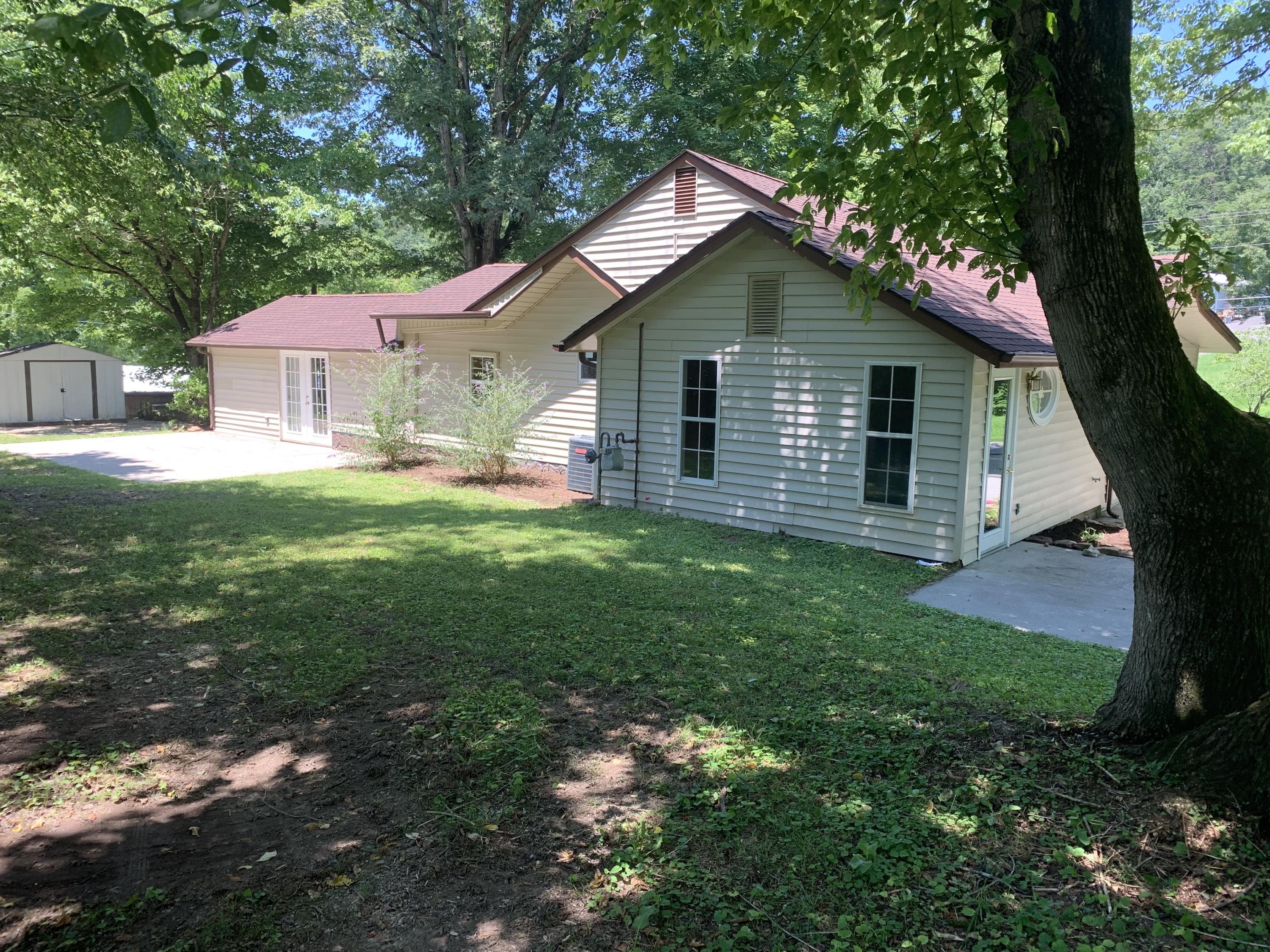 1107 Foust Carney Road Powell, TN 37849 - Photo 2 of 30 D617954E-F929-4A99-AC44-C67676465D22