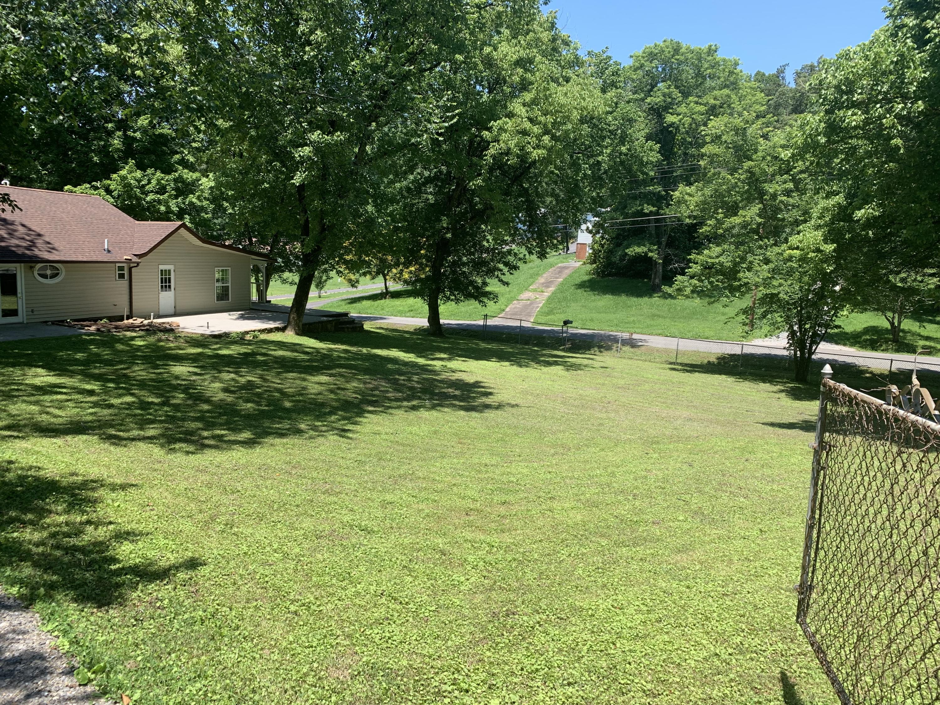 1107 Foust Carney Road Powell, TN 37849 - Photo 28 of 30 113BDED9-6796-4431-A7B8-19F9C5E20069