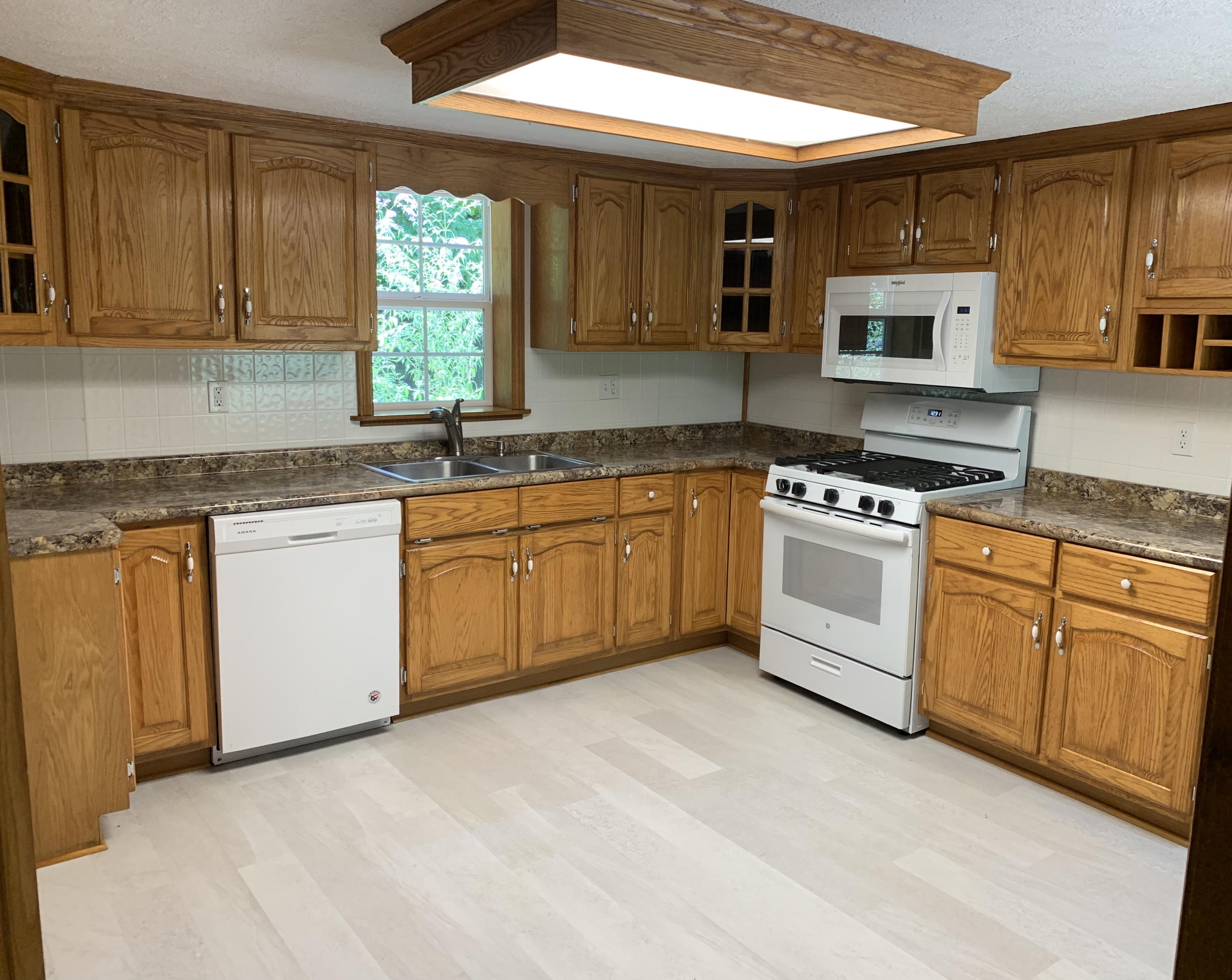 1107 Foust Carney Road Powell, TN 37849 - Photo 7 of 30 065B1E55-745B-4BFE-8CD9-11E69DE65592