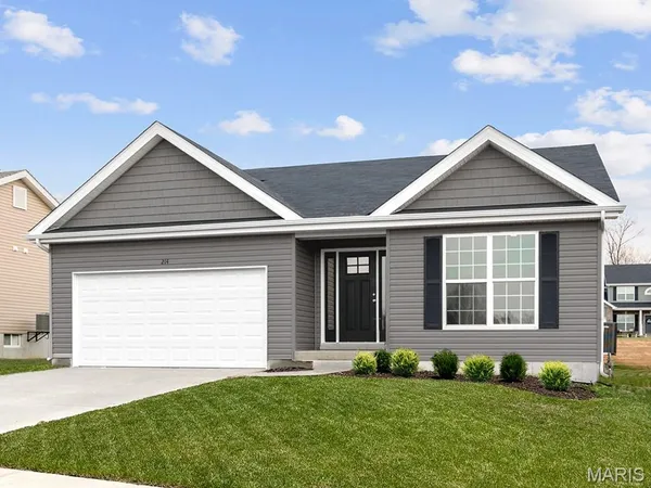 $410,270 | 1656 Winding Mdws Drive, Fenton, MO 63026