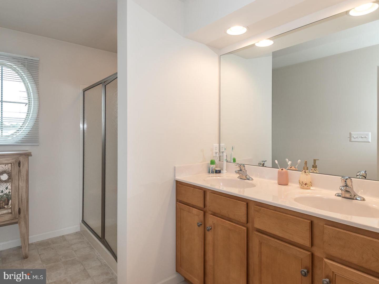 413 Laurel Ridge Path Cochranville, PA 19330 - Photo 15 of 26 Master Bath