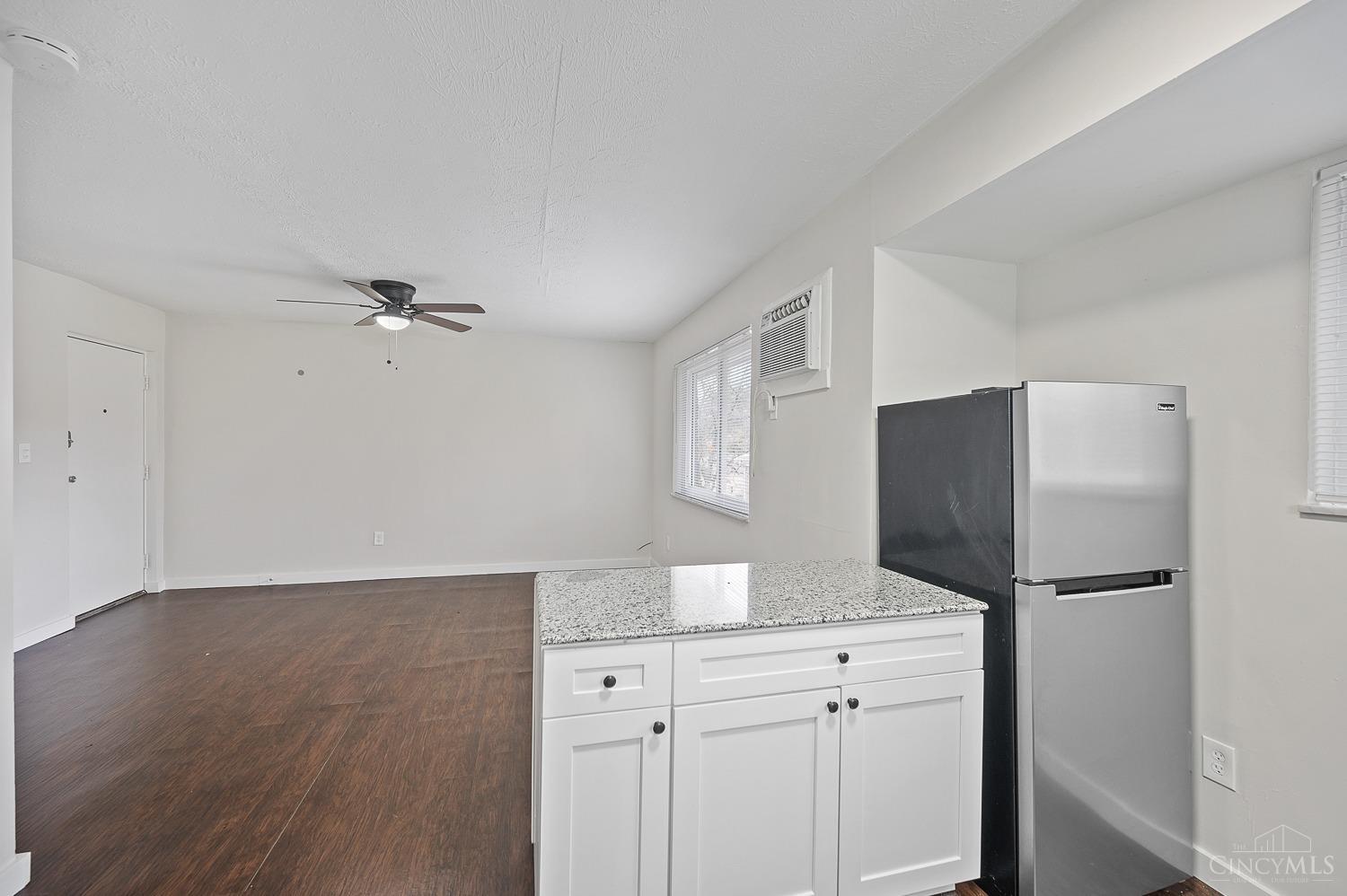 6449 Montgomery Road, Unit 14 Cincinnati, OH 45213 - Photo 10 of 20