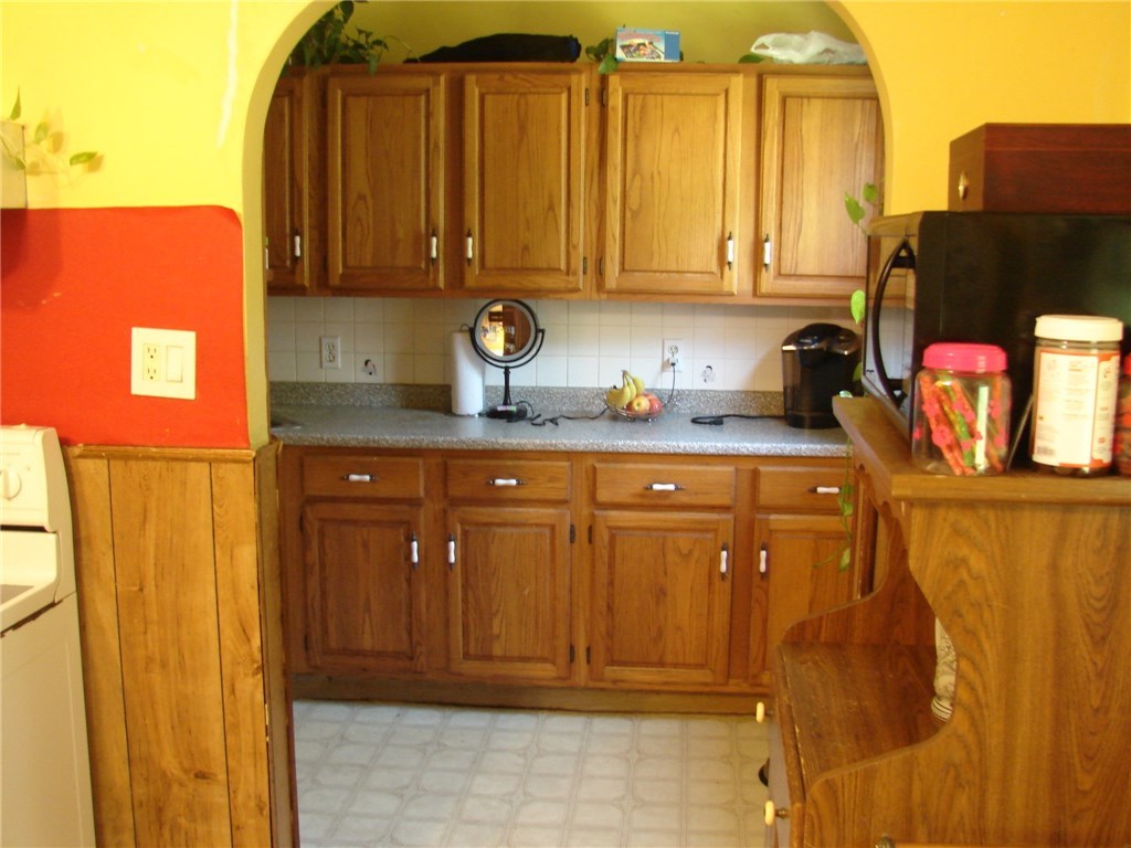 1184 Mendon Road Cumberland, RI 02864 - Photo 8 of 11