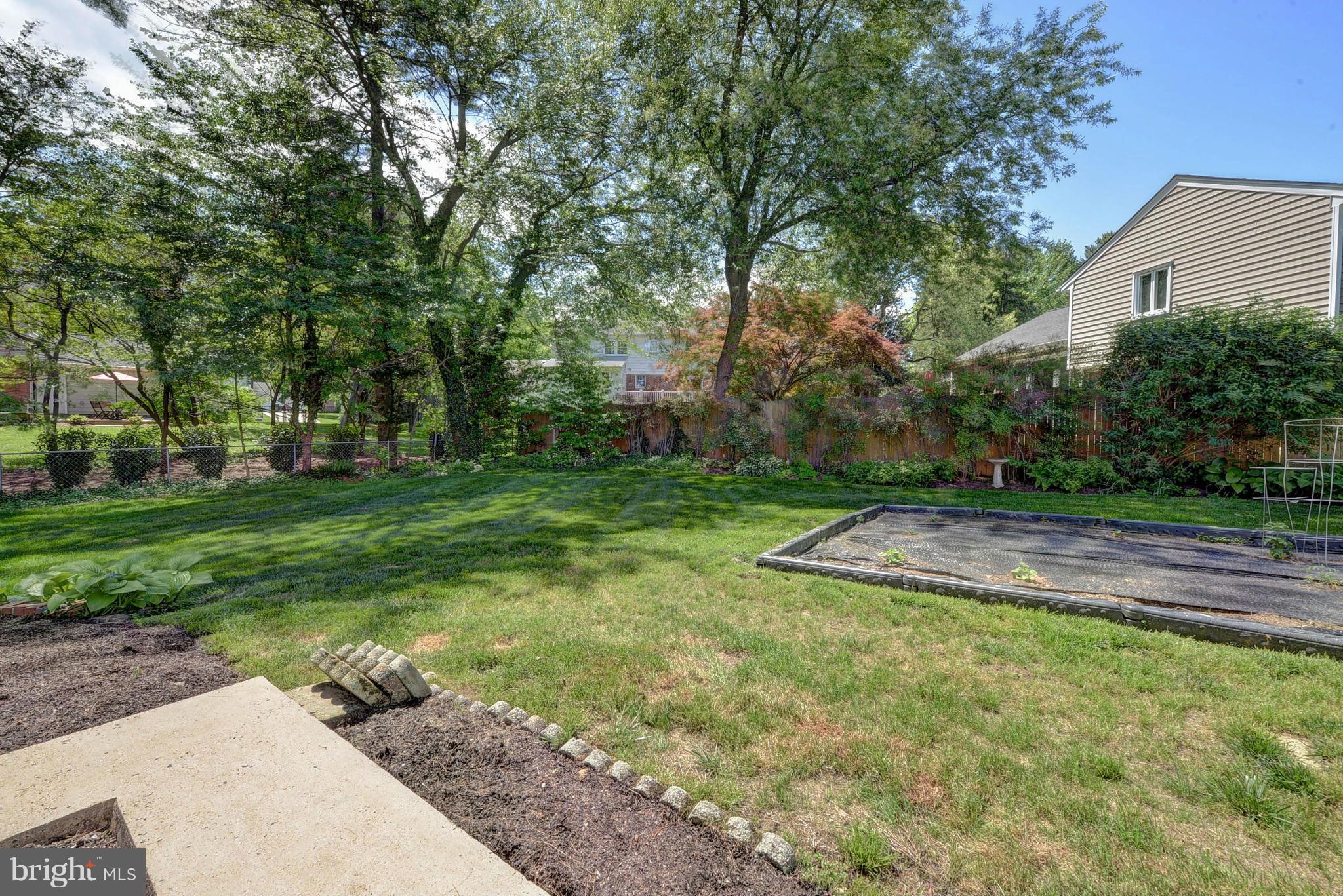 9831 Vale Road Vienna, VA 22181 - Photo 28 of 30 Exterior (Rear)
