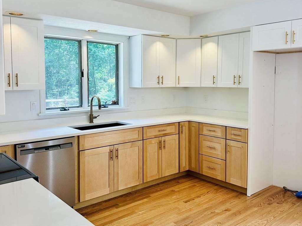 12 Baker Road Salisbury, MA 01952 - Photo 9 of 42