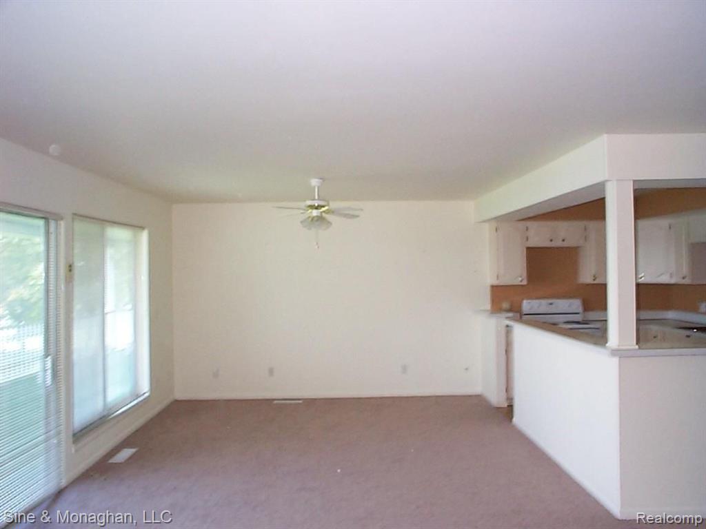 1501 River Road, Unit 204 St. Clair, MI 48079 - Photo 4 of 33